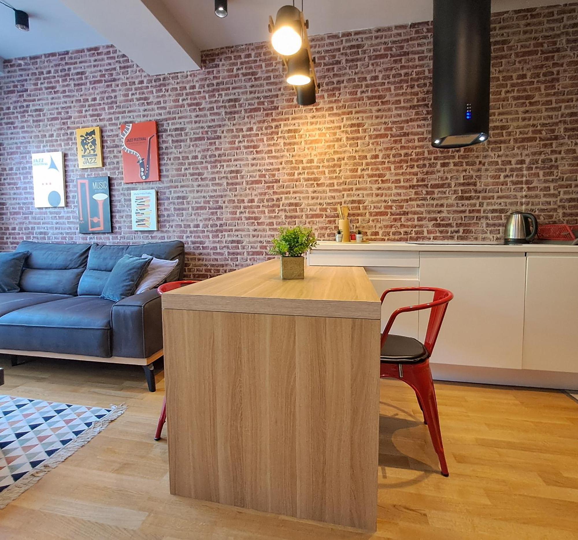 Cozy One-Bedroom Apartment At Ljubovic Park 포드고리차 외부 사진